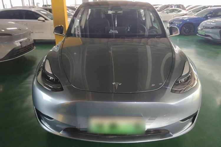 Tesla Model Y 2024 #3 Tesla Model Y 2024 immagine di auto #3