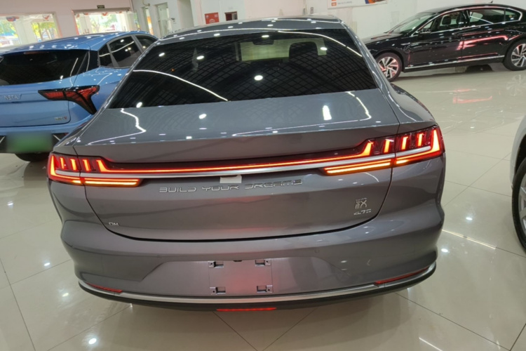 BYD Han 2021 car image #6