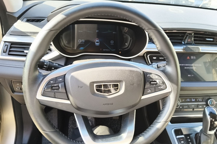 GEELY Emgrand 2019 #11 GEELY Emgrand 2019 car image #11
