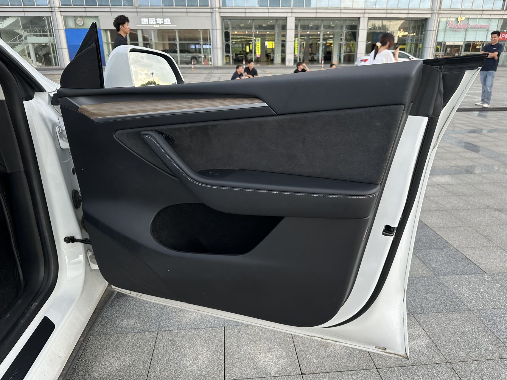 Tesla Model Y 2022 #24 Tesla Model Y 2022 car image #24