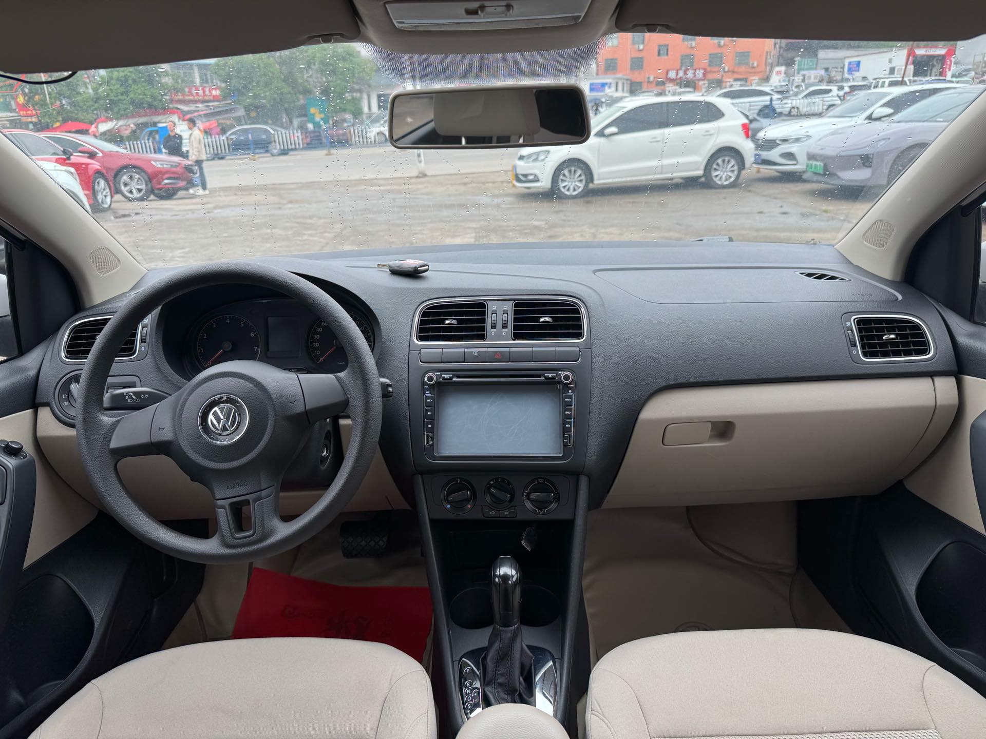 Volkswagen Polo 2013 immagine di auto #16