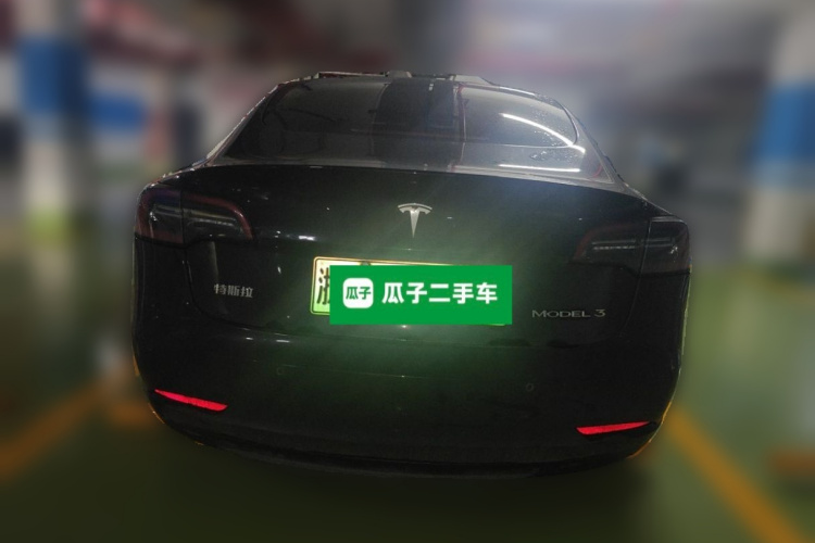 Tesla Model 3 2022 car image #4