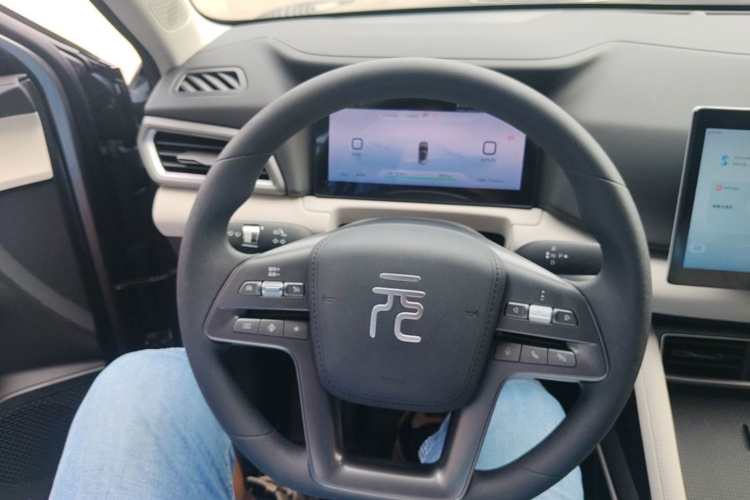 BYD YuanUP 2025 car image #11