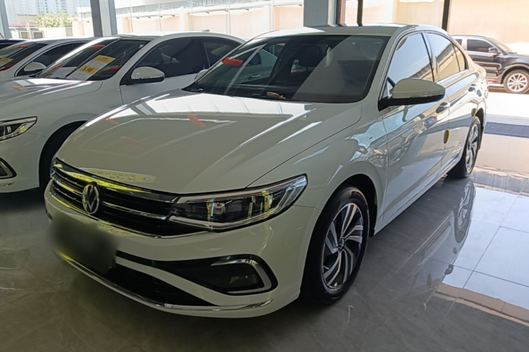 Volkswagen Bora 2022 car image #2