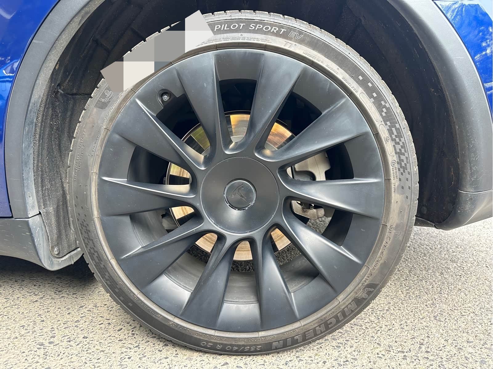 Tesla Model Y 2023 #23 Tesla Model Y 2023 car image #23
