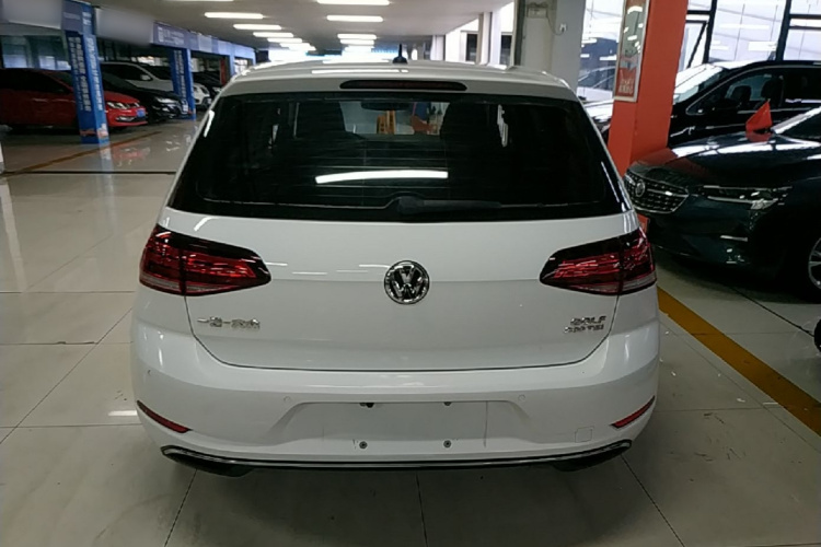 Volkswagen Golf 2019 #6 Volkswagen Golf 2019 car image #6
