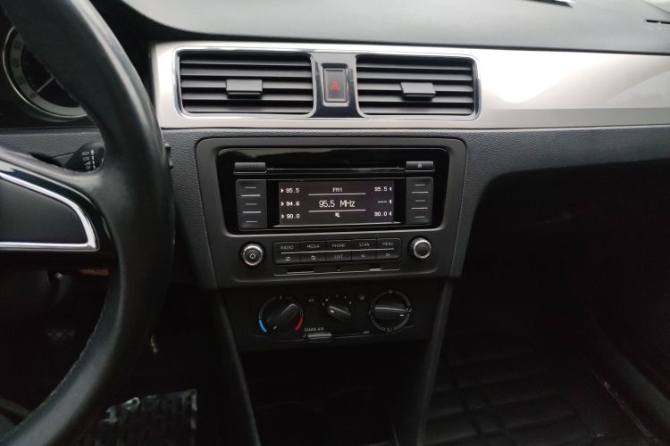 Skoda Rapid 2018 #13 Skoda Rapid 2018 image de voiture #13