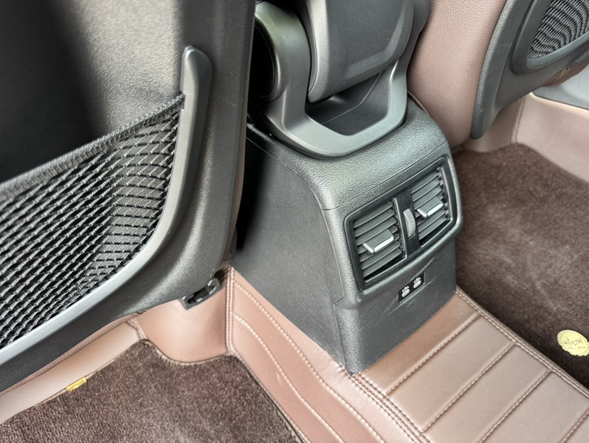 BMW X1 2023 car image #12