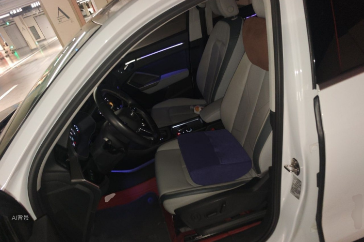 Audi Q3 2019 imagem de carro #17