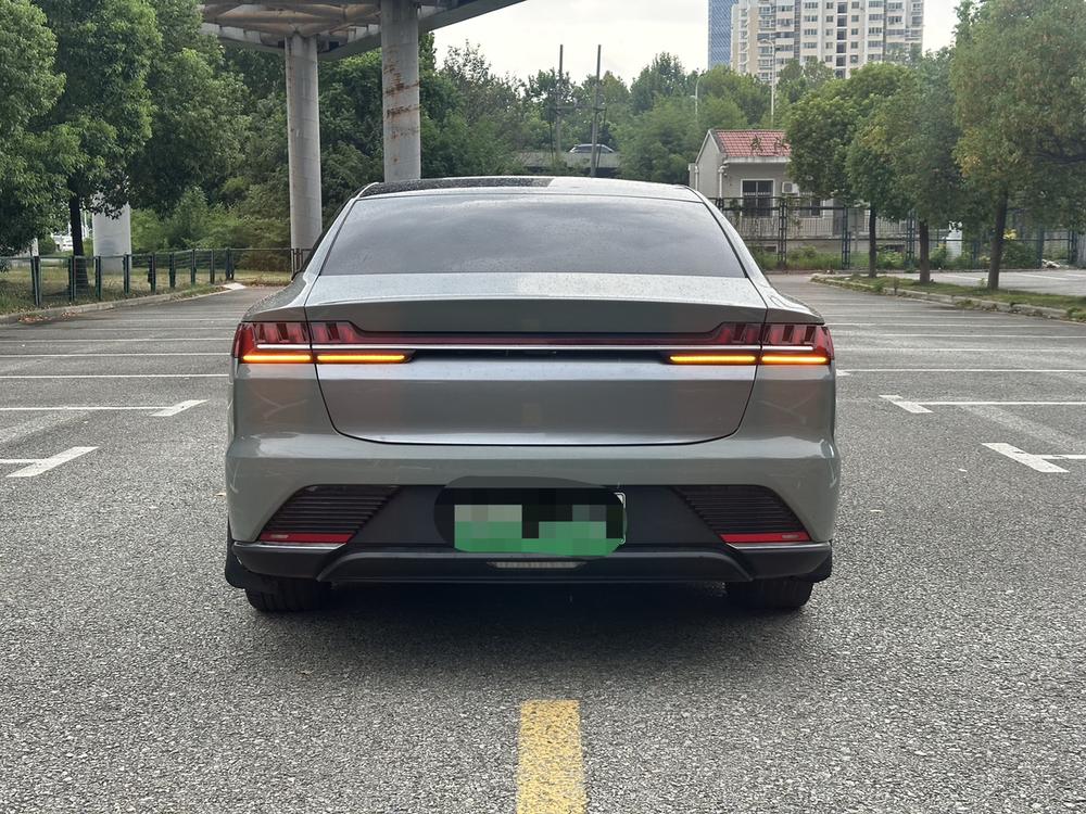 BYD Han 2021 #4 BYD Han 2021 car image #4