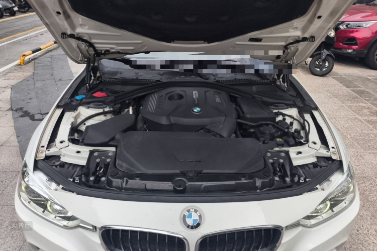 BMW 3 Series 2018 #22 BMW 3 Series 2018 car image #22