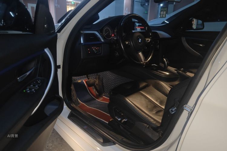 BMW 3 Series 2018 car image #18