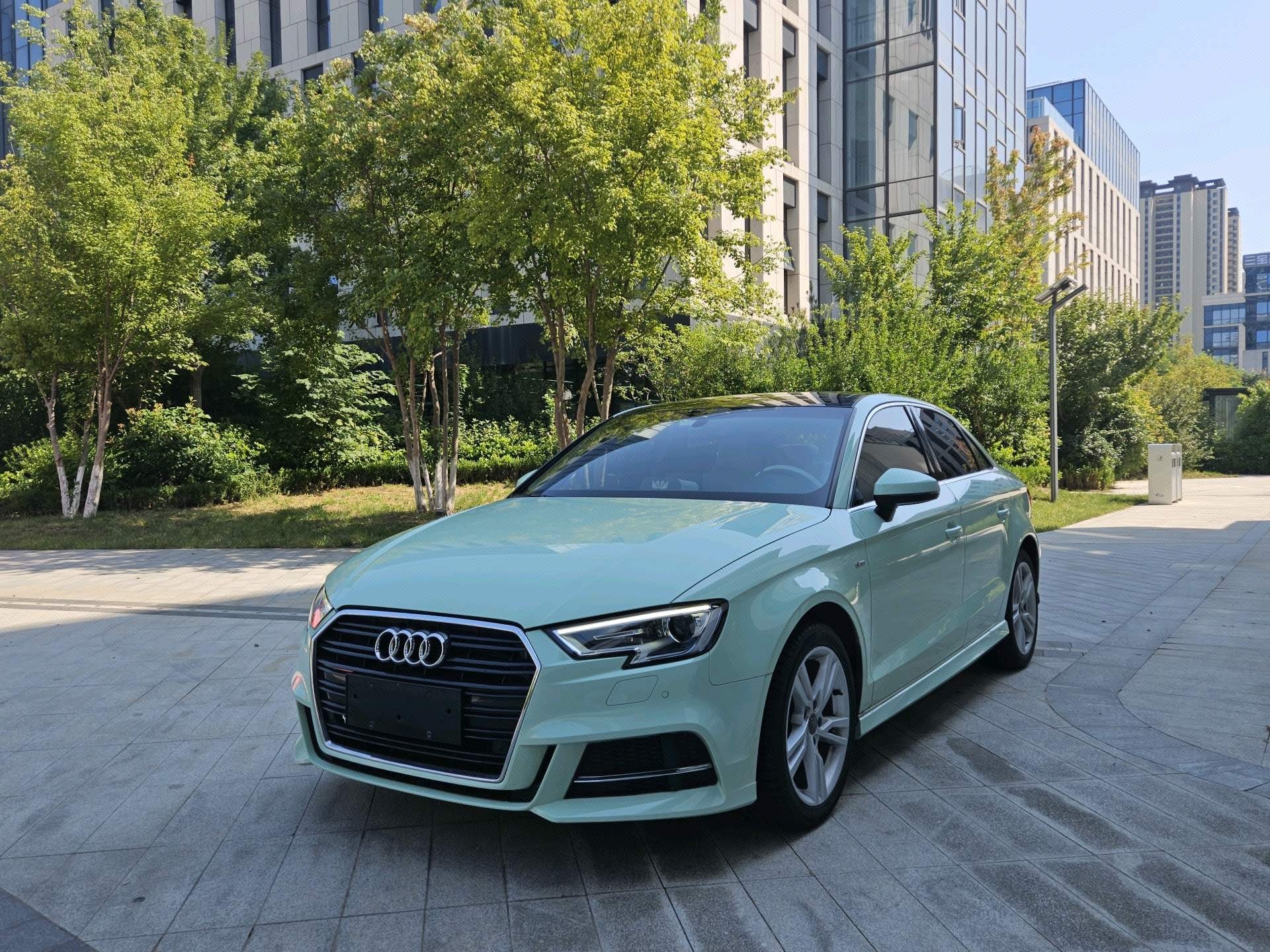 Audi A3 2018 car image 