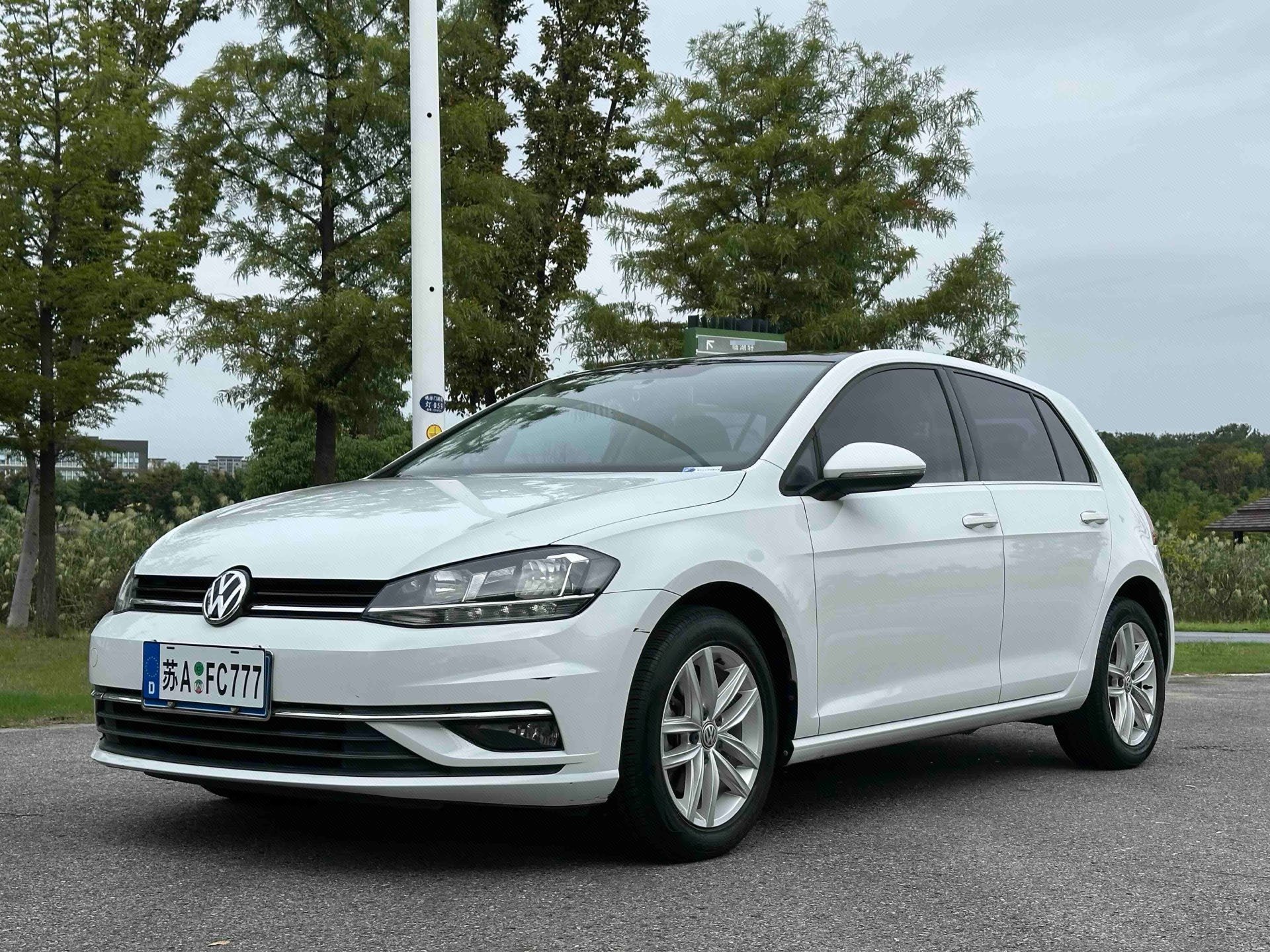 2019 image de voiture 