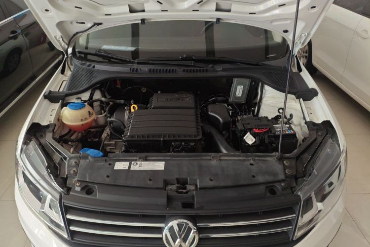 Volkswagen Santana 2017 car image #20