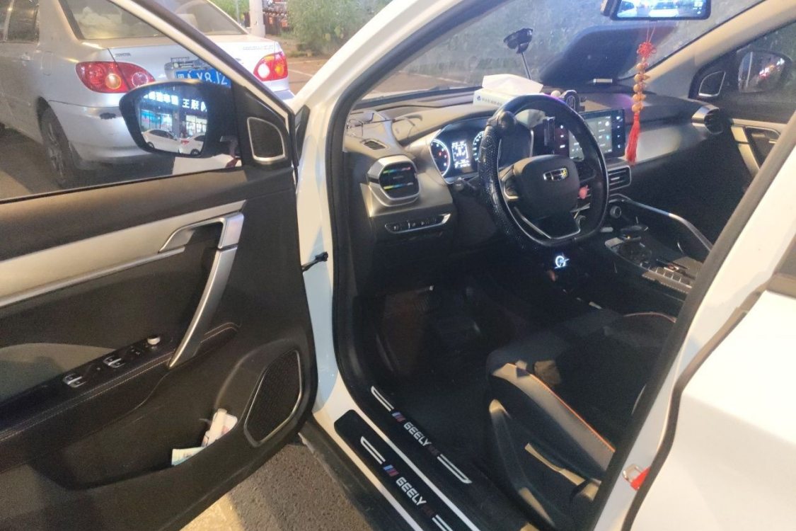 GEELY Coolray 2024 car image #23
