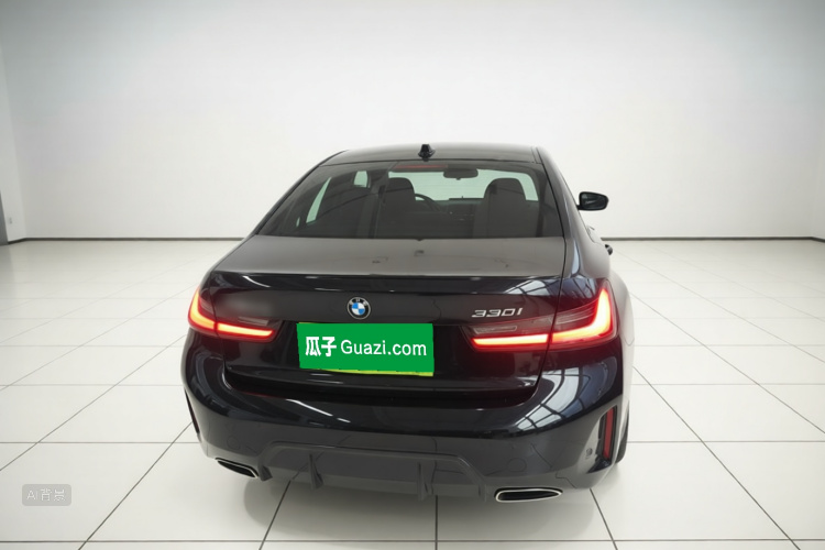 BMW 3 Series 2024 #6 BMW 3 Series 2024 car image #6