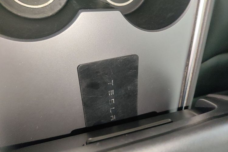 Tesla Model 3 2021 car image #9