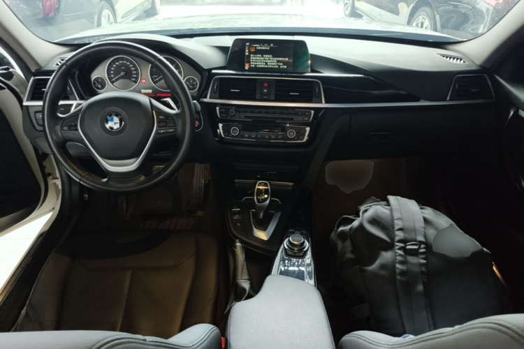 BMW 3 Series 2017 #10 BMW 3 Series 2017 car image #10