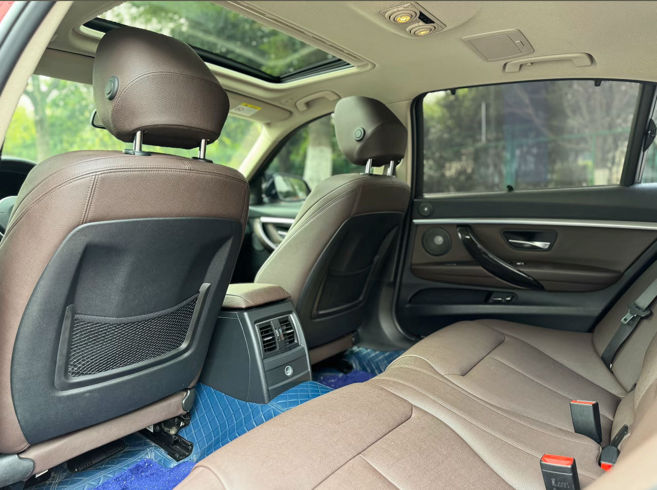 BMW 3 Series 2018 #5 BMW 3 Series 2018 car image #5