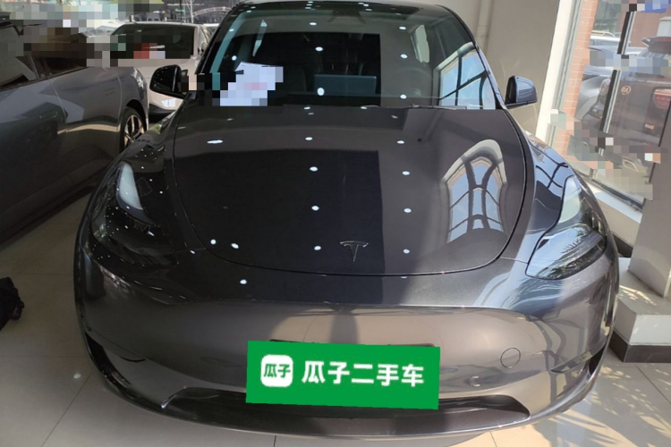 Tesla Model Y 2024 car image #3
