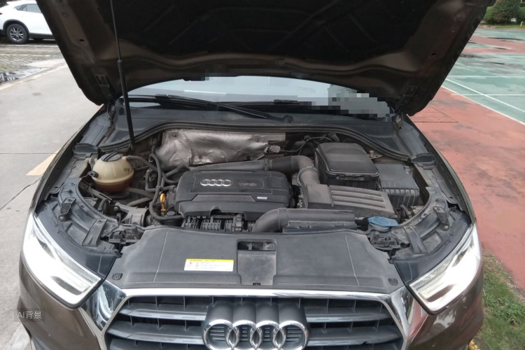 Audi Q3 2018 car image #22