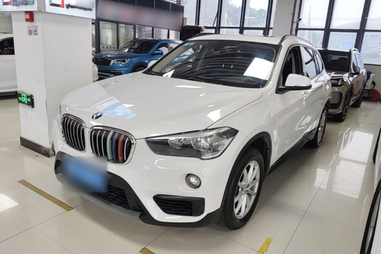 BMW X1 2019 изображение автомобиля #2