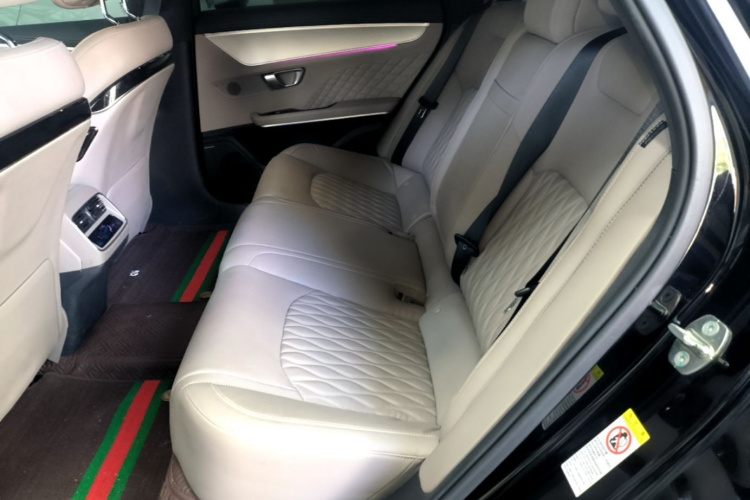 BYD Han 2024 car image #17