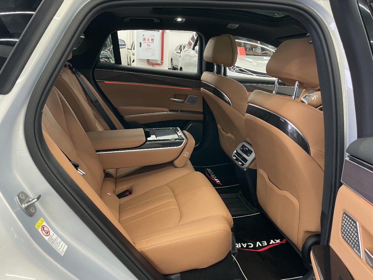 BYD HanL 2025 #8 BYD HanL 2025 صورة سيارة #8