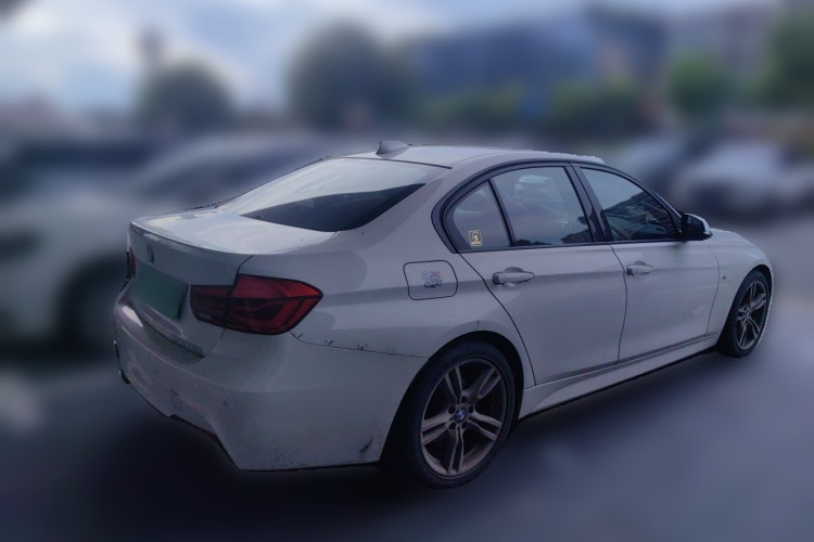 BMW 3 Series 2018 #5 BMW 3 Series 2018 car image #5