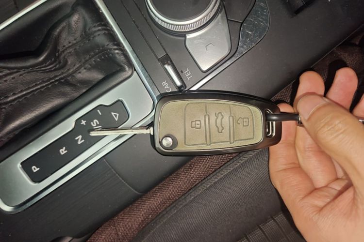 Audi A3 2017 car image #9