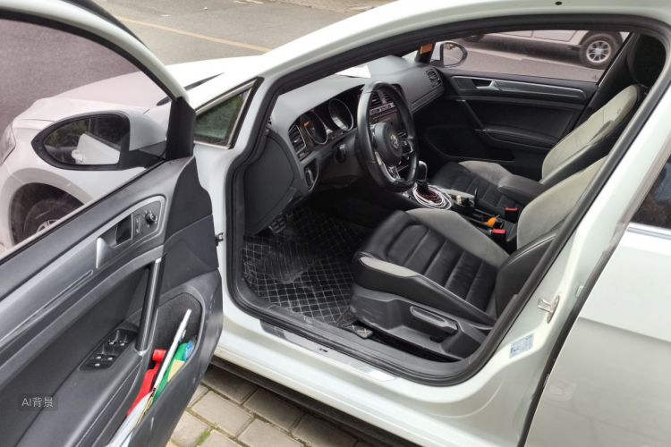 Volkswagen Golf 2018 car image #18
