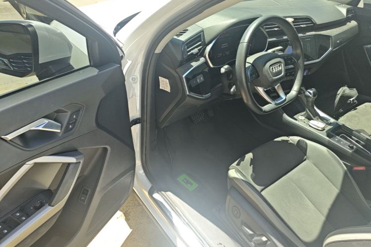 Audi Q3 2022 #16 Audi Q3 2022 car image #16