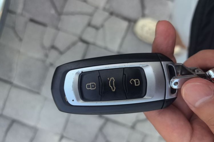 GEELY Emgrand GS 2018 car image #9