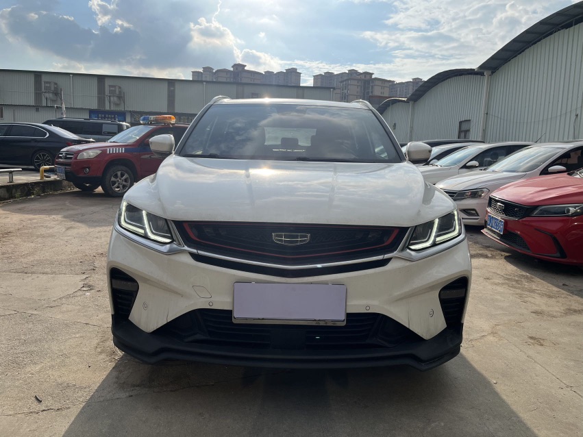 2019 car image #2