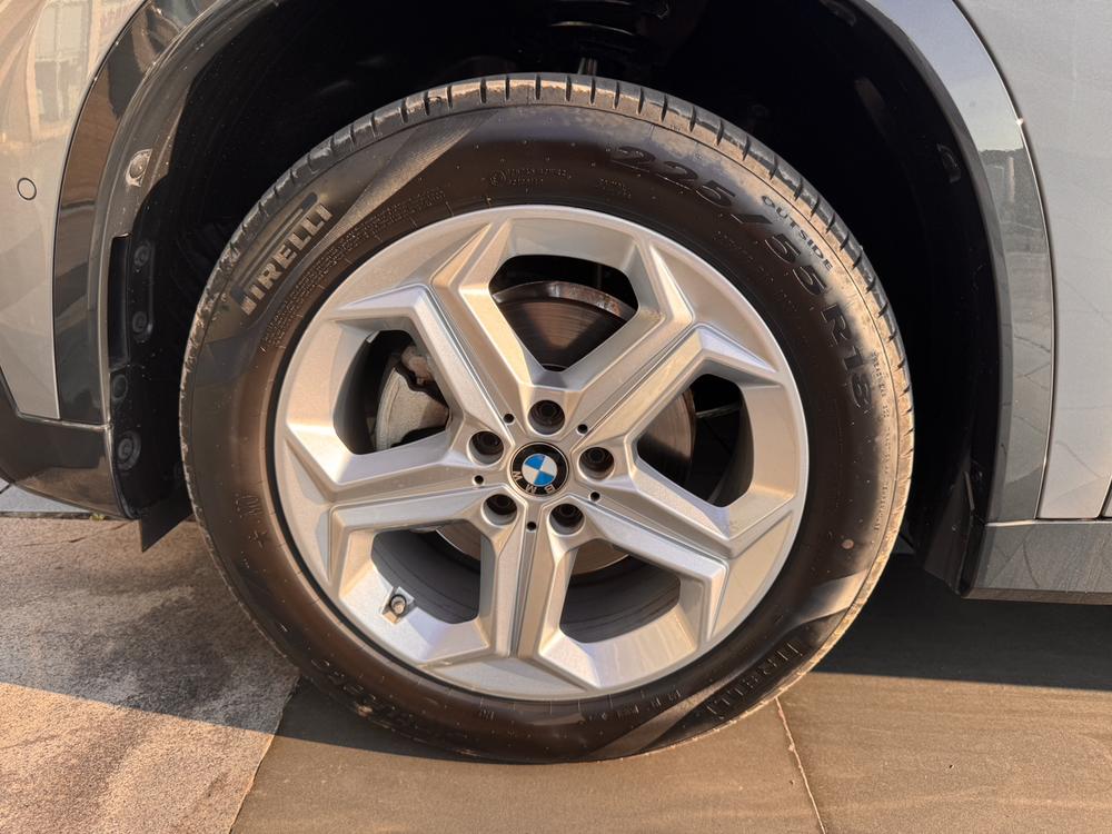 BMW X1 2023 car image #11