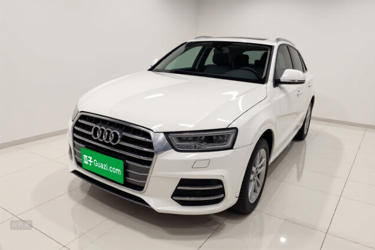 Audi Q3 2018 car image #2