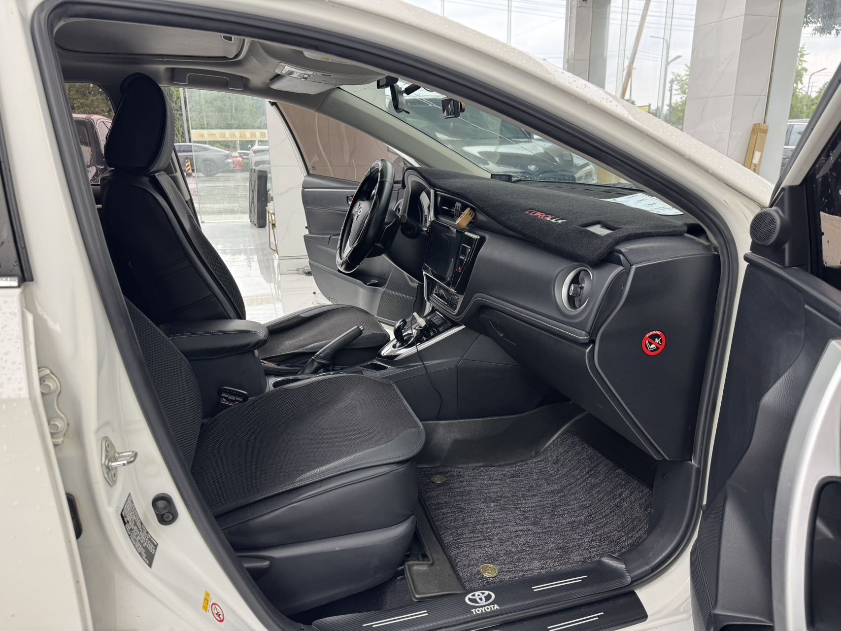 Toyota Corolla 2018 car image #9