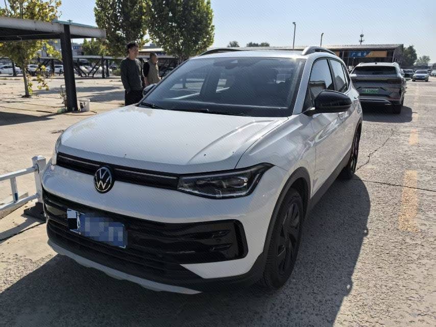 2025 immagine di auto 