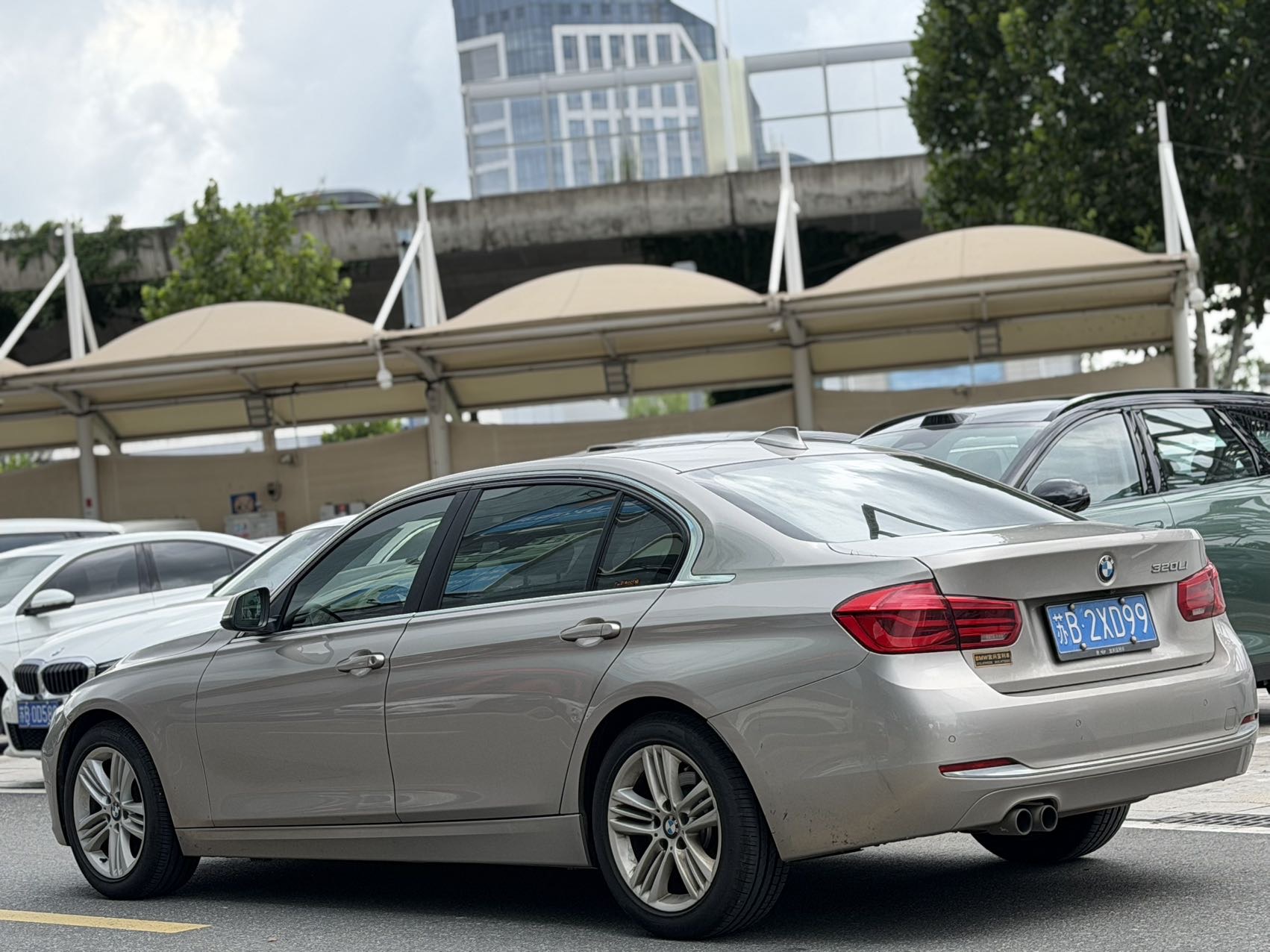 BMW 3 Series 2017 car image #5