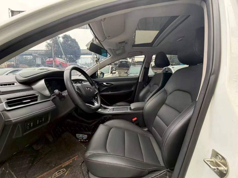 GEELY Emgrand 2021 car image #7