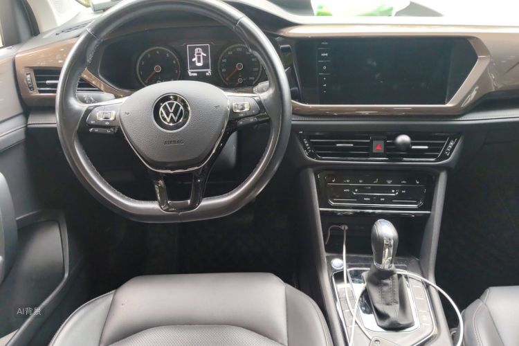 Volkswagen Tharu 2021 car image #12