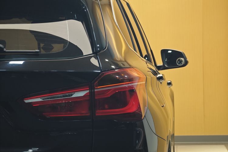 BMW X1 2018 car image #6