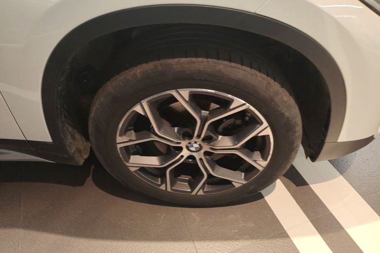 BMW X1 2020 car image #9