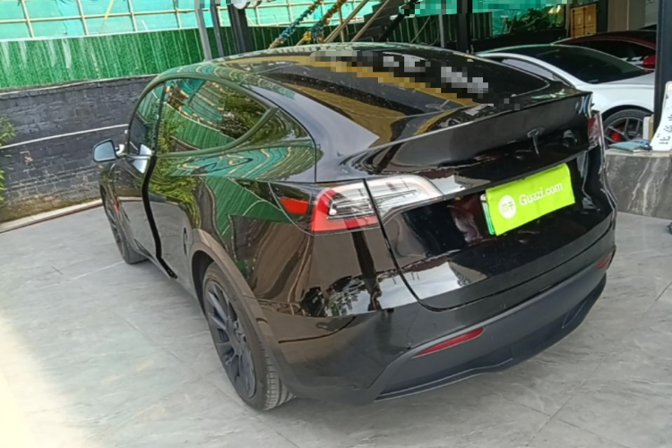 Tesla Model Y 2022 #5 Tesla Model Y 2022 car image #5