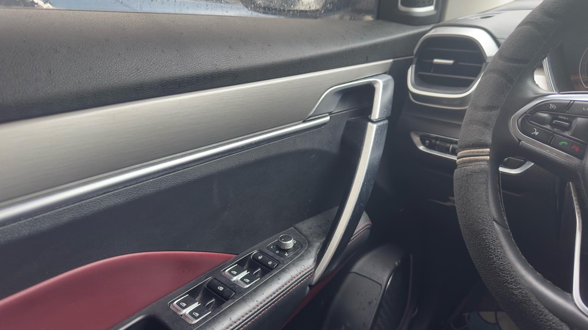 GEELY Coolray 2021 #11 GEELY Coolray 2021 car image #11