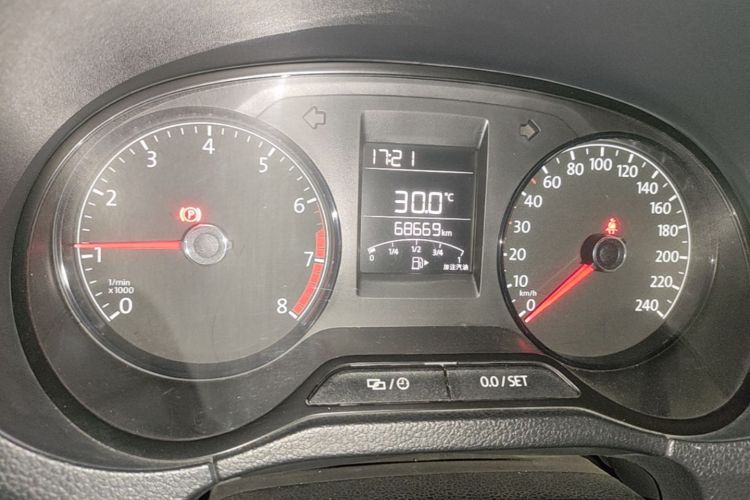 Volkswagen Polo 2017 #12 Volkswagen Polo 2017 car image #12