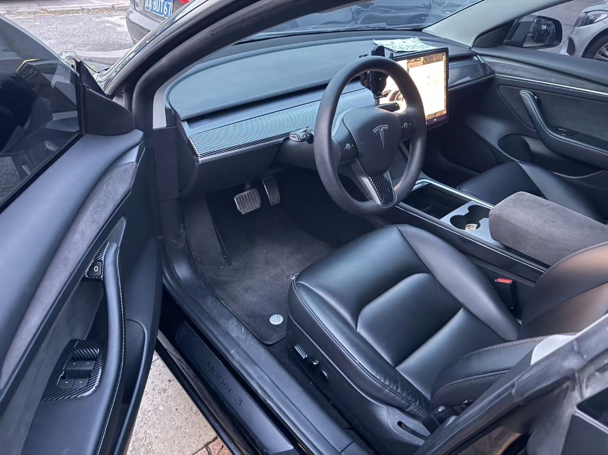 Tesla Model 3 2022 car image #3