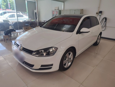 Volkswagen Golf 2015 Volkswagen Golf 2015 car image