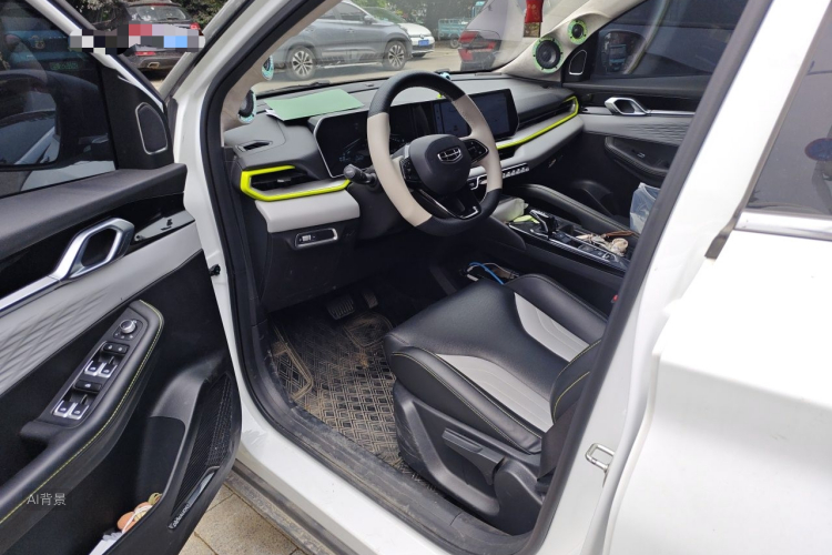 GEELY Coolray 2022 car image #18